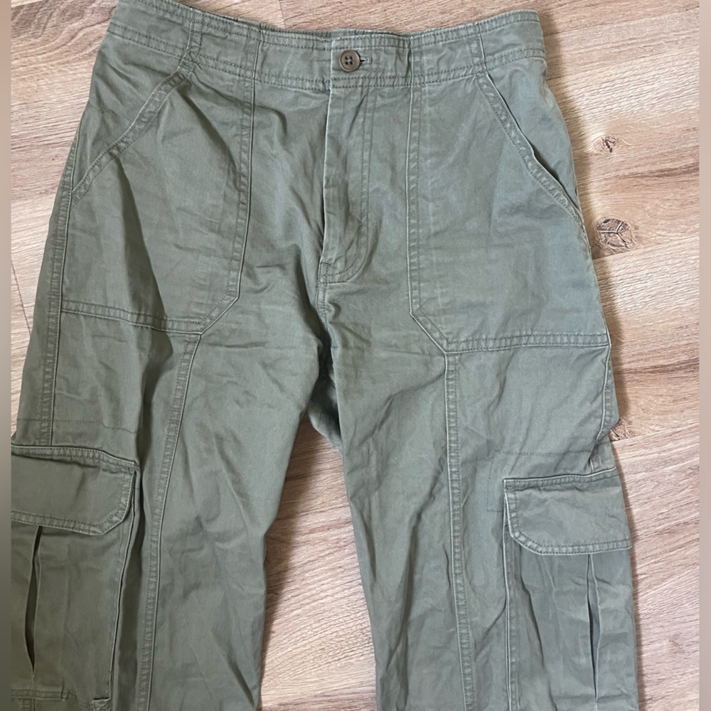 Abercrombie & Fitch High Rise Relaxed Cargo Pants size 26/2